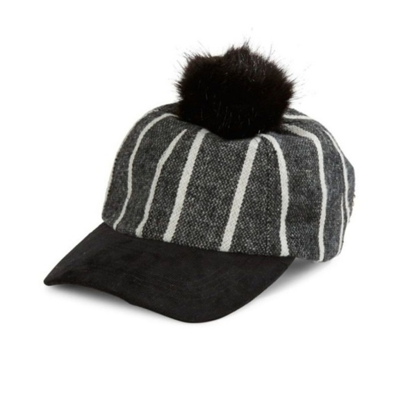 Vince Camuto Accessories - Vince Camuto Faux fur Pompom Hat